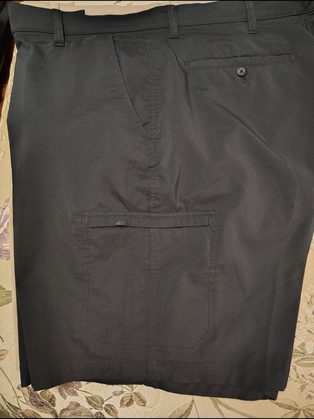 2 Chaps Black & Biege Golf Shorts with Navy Label